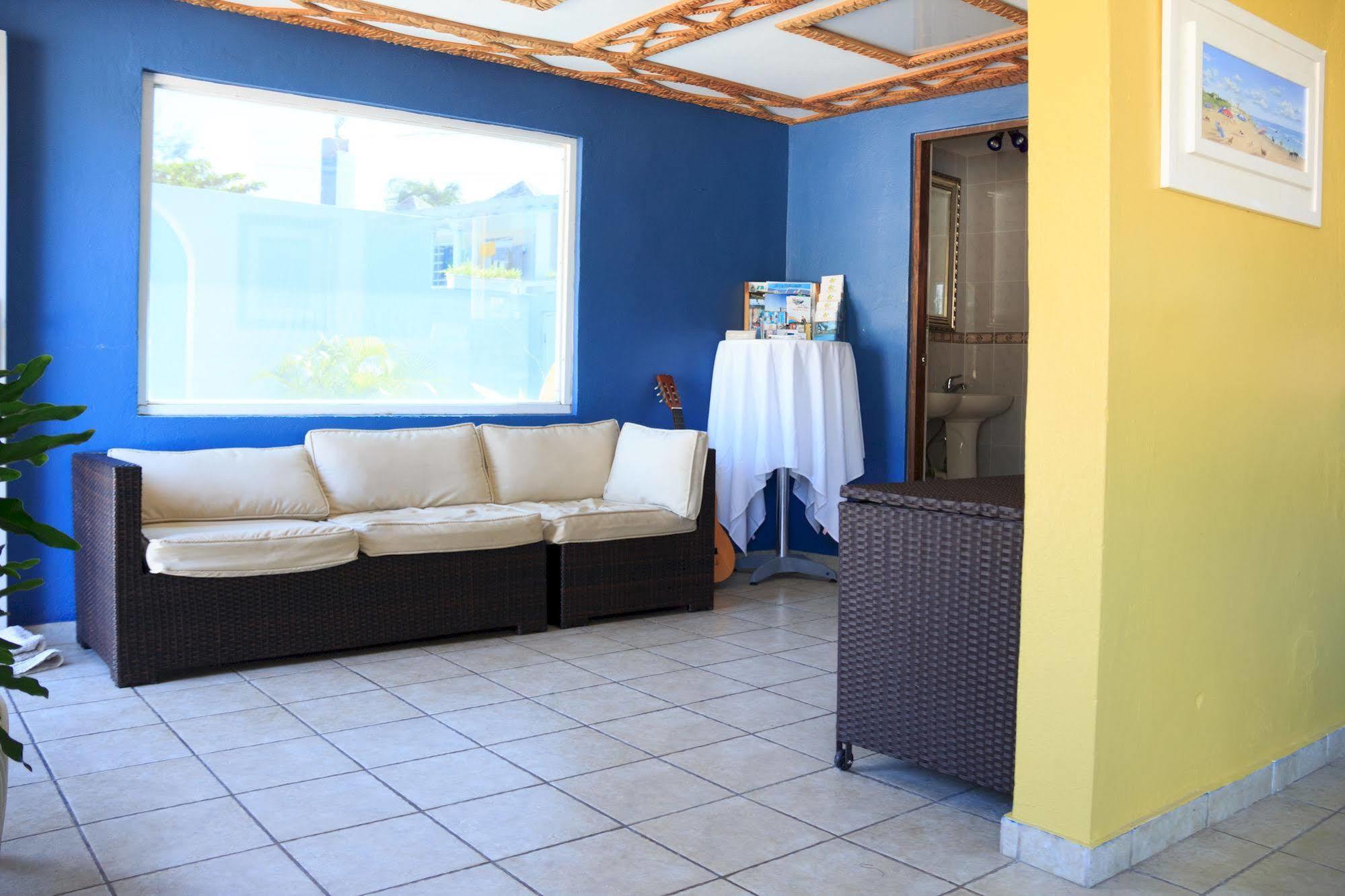 The Beach Guesthouse Pinones Zewnętrze zdjęcie