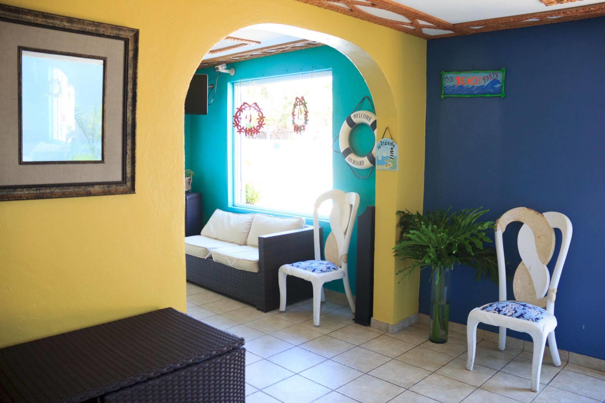 The Beach Guesthouse Pinones Zewnętrze zdjęcie